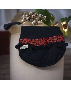 Handmade Makeup Bag - Black - premium quality product. - شنتة مكياج مصنوعة يدوياً - أسود - منتج عالي الجودة.