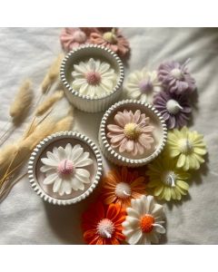 Chrysanthemum Candle with Concrete Mold