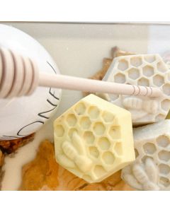 Honey & Oat Soothing and Nourishing Soap Bar