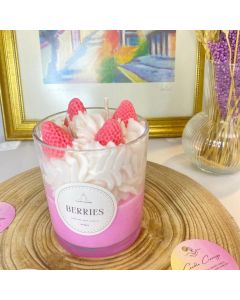 Strawberries & Cream Candle in Glass Pot - 430 ml